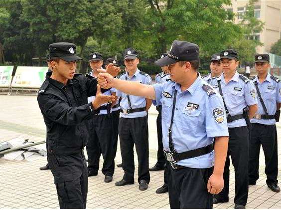 工業(yè)區(qū)的保安有哪些責(zé)任 工業(yè)區(qū)的保安有哪些責(zé)任