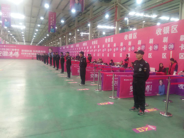 �R�r����